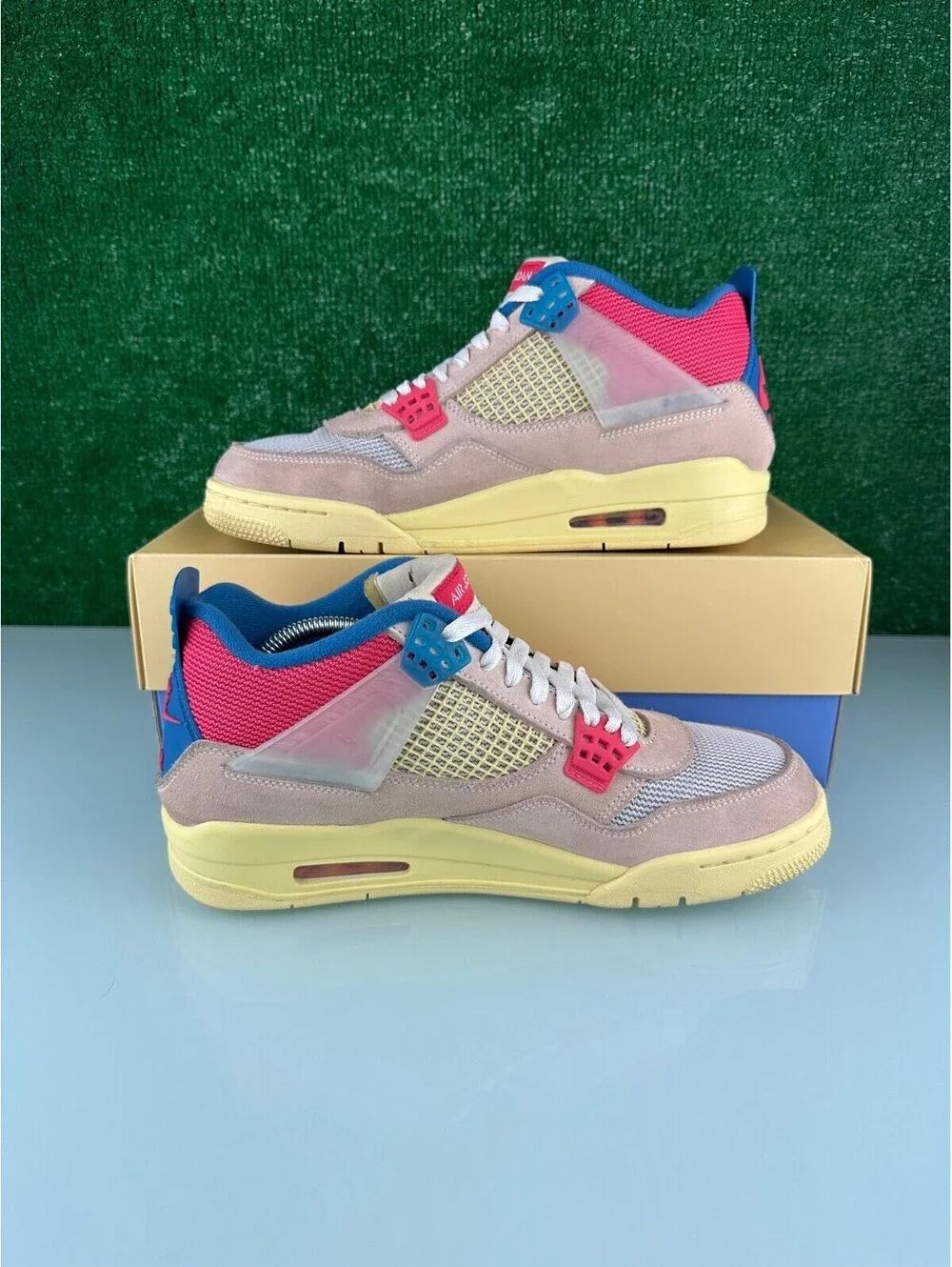 Size 10 - Jordan 4 Retro x Union LA Mid Guava Ice (CLEAN!)